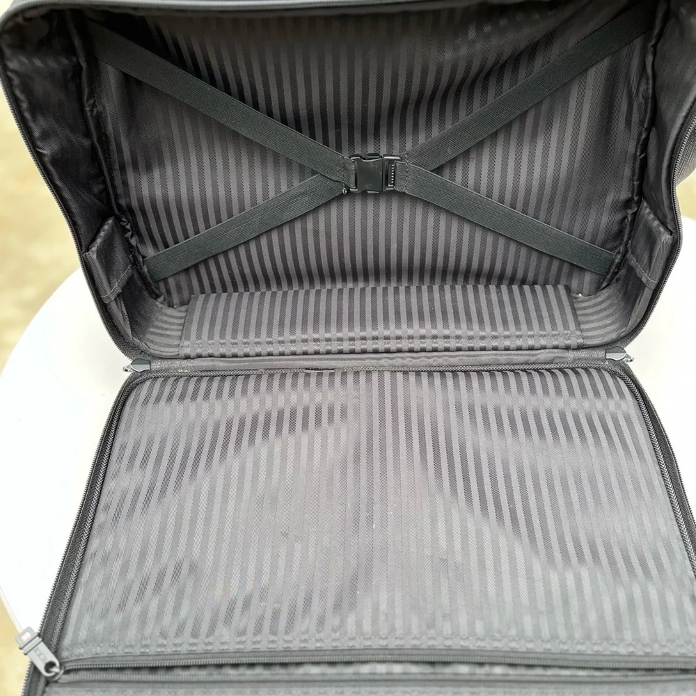 Tumi Medium Trip 2 Wheeled Black Garment Bag
